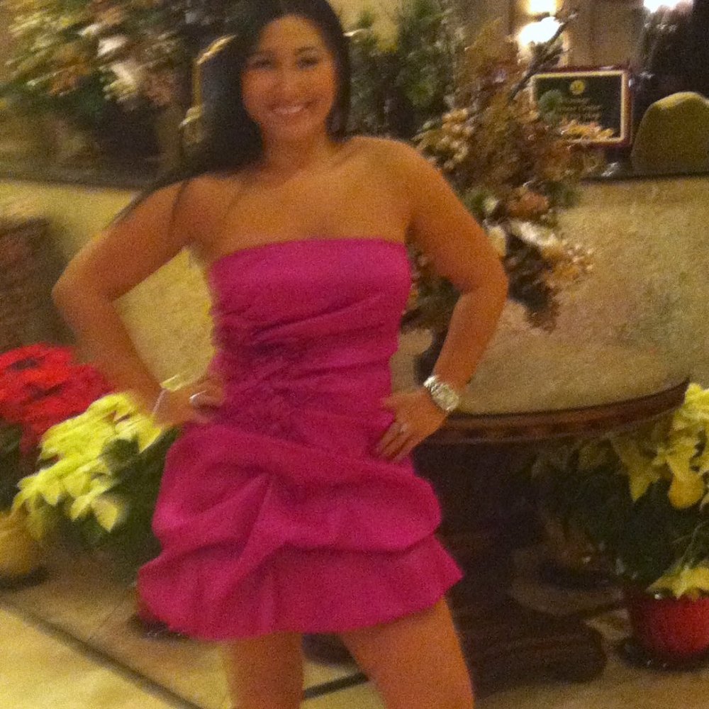 Dress - Picture 3 of 3